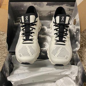 On Running Cloud X Mens Running Shoes - size 9